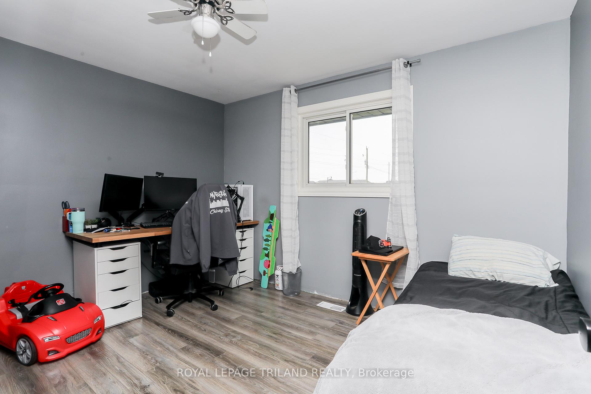Photo 17 of 139 Coulter Avenue, Central Elgin, Rural Central Elgin — HOMEH