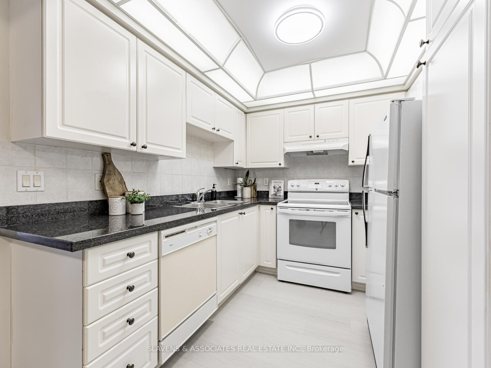 Photo 7 of Unit 216, 211 Randolph Road, Toronto, Leaside — HOMEH