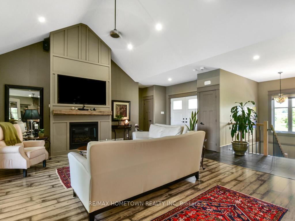 Photo 6 of 118 Galop Canal Road, Edwardsburgh/Cardinal, Edwardsburgh/Cardinal Twp — HOMEH