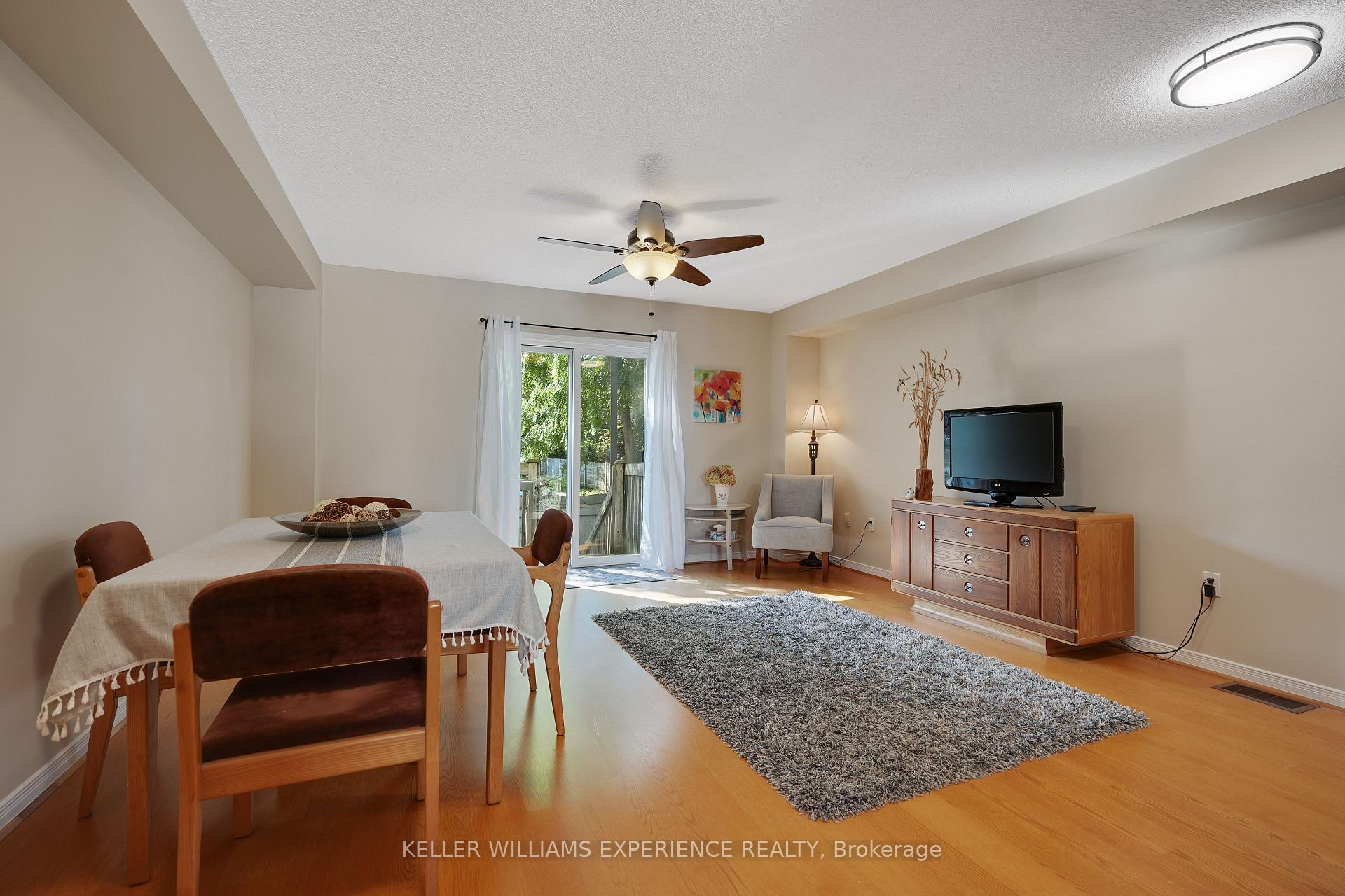 Photo 7 of Unit A4, 440 Yonge Street, Barrie, Painswick North — HOMEH