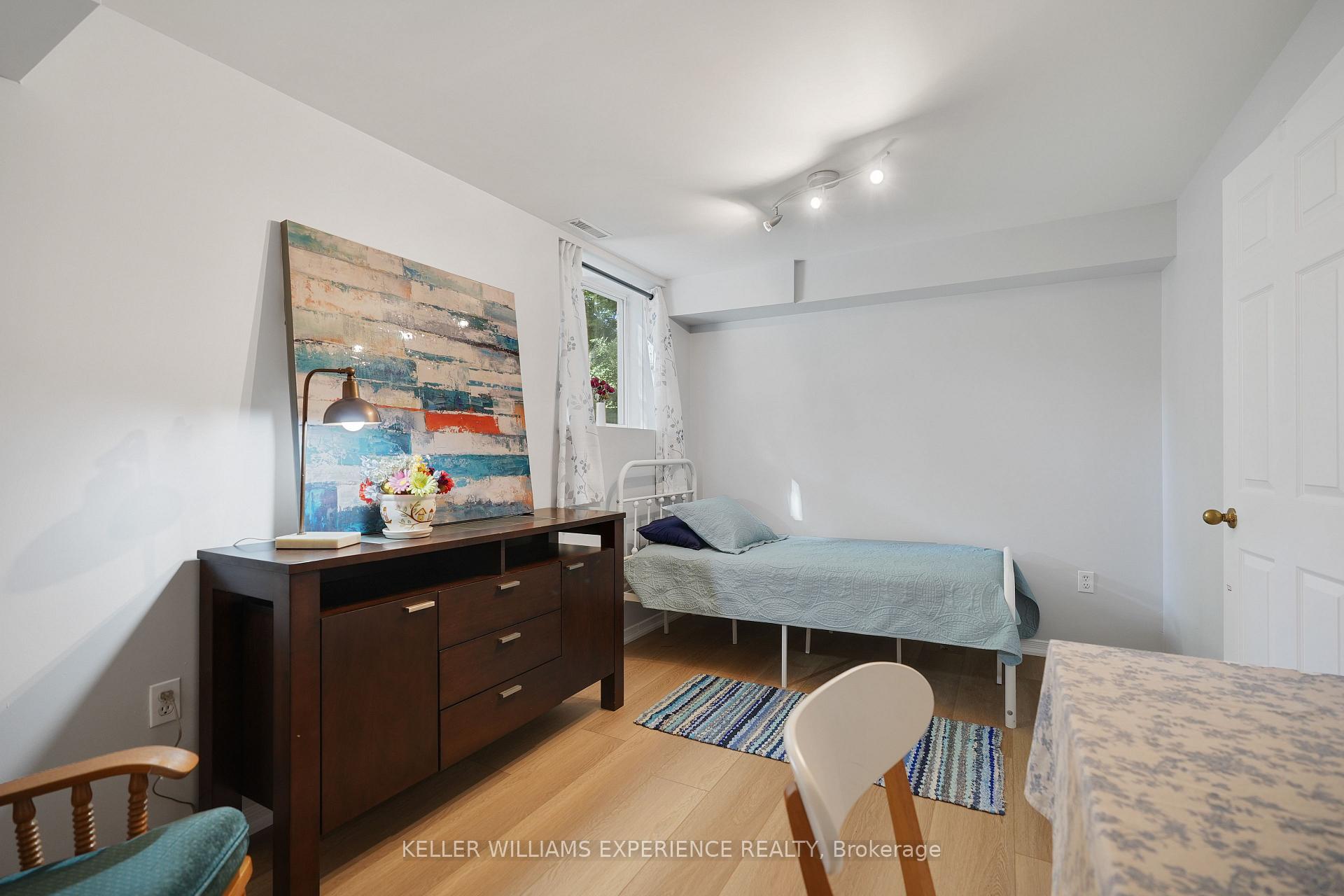 Photo 20 of Unit A4, 440 Yonge Street, Barrie, Painswick North — HOMEH