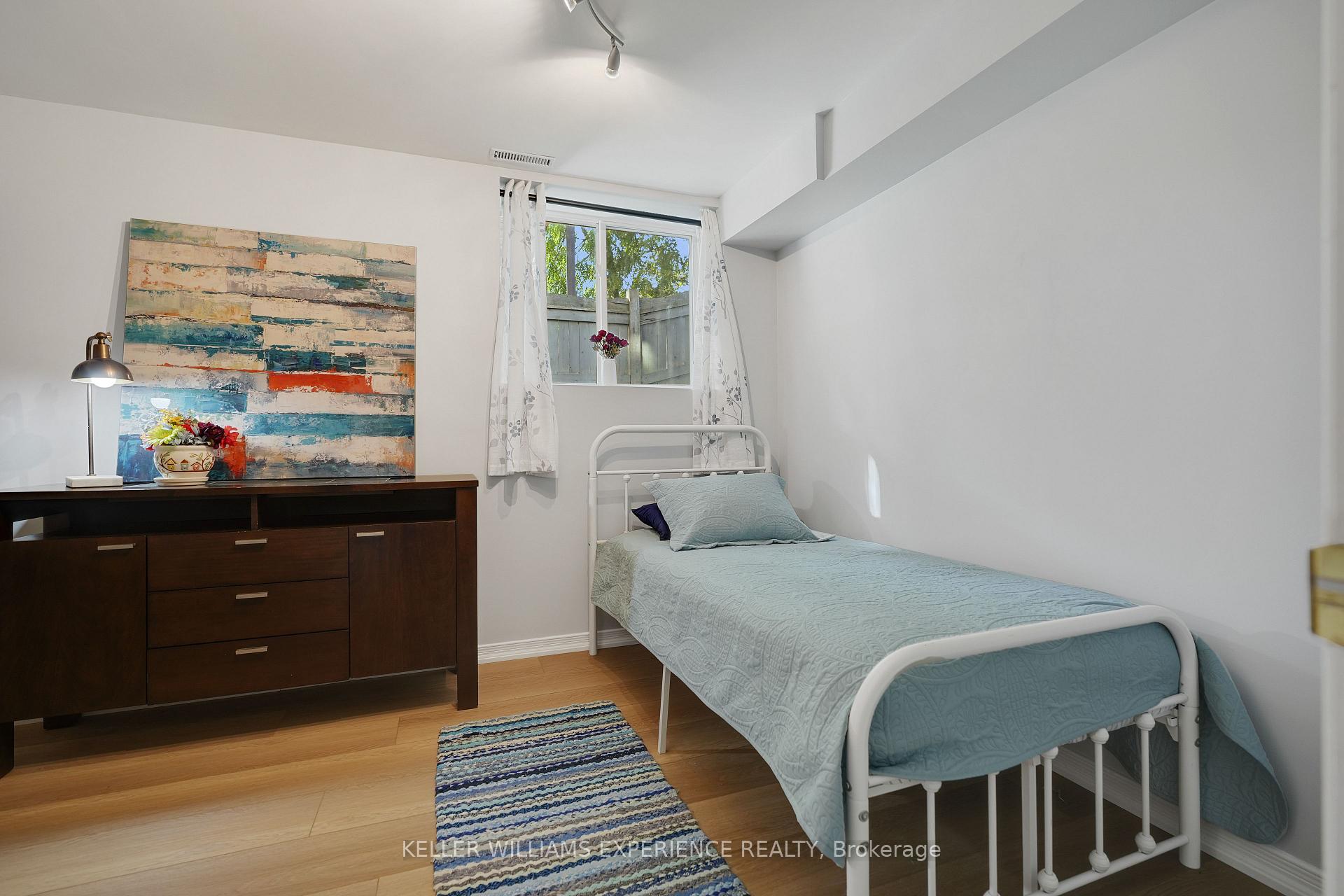 Photo 21 of Unit A4, 440 Yonge Street, Barrie, Painswick North — HOMEH