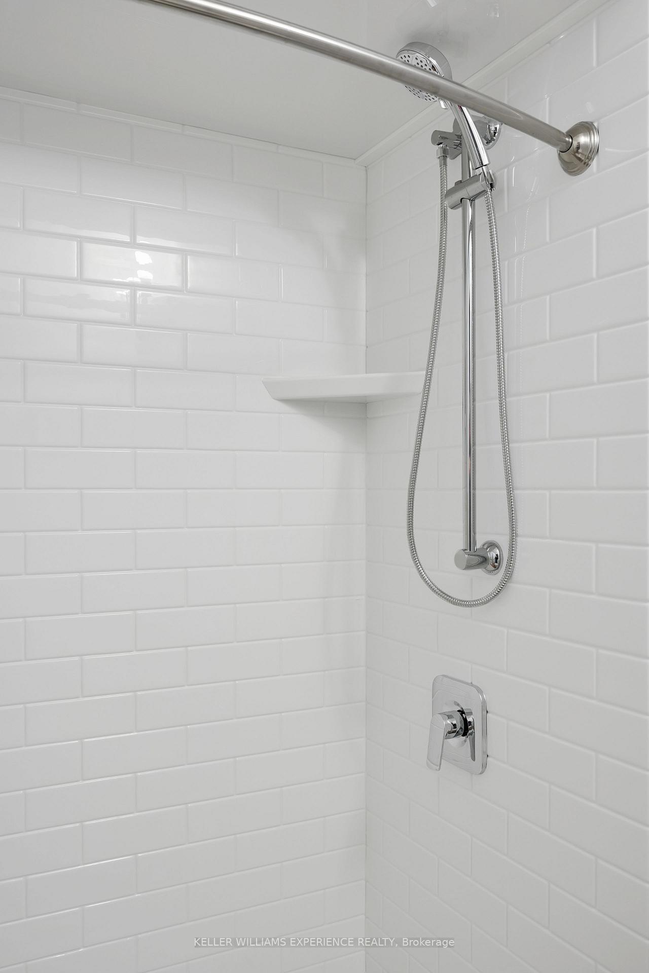 Photo 24 of Unit A4, 440 Yonge Street, Barrie, Painswick North — HOMEH
