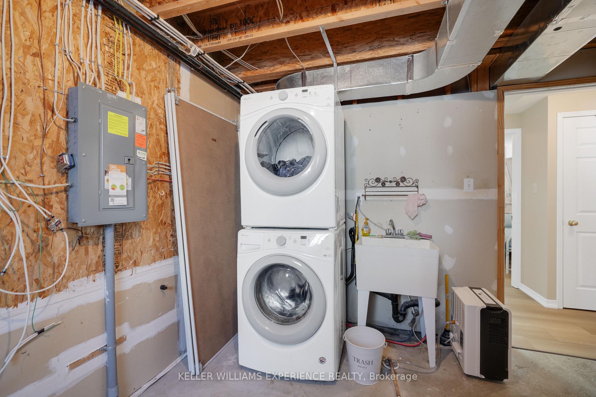 Photo 25 of Unit A4, 440 Yonge Street, Barrie, Painswick North — HOMEH