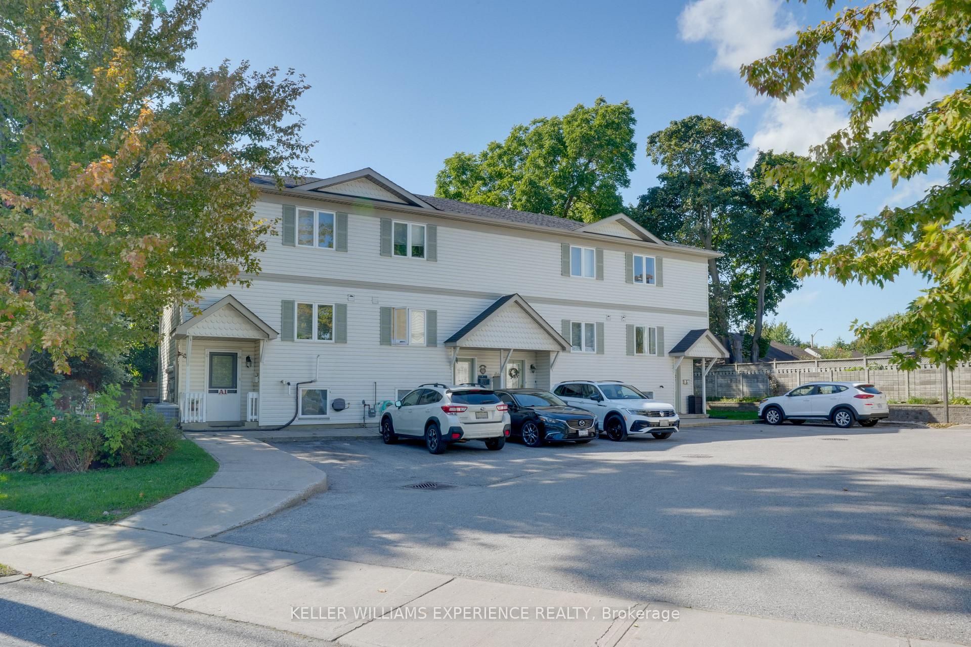 Photo 26 of Unit A4, 440 Yonge Street, Barrie, Painswick North — HOMEH