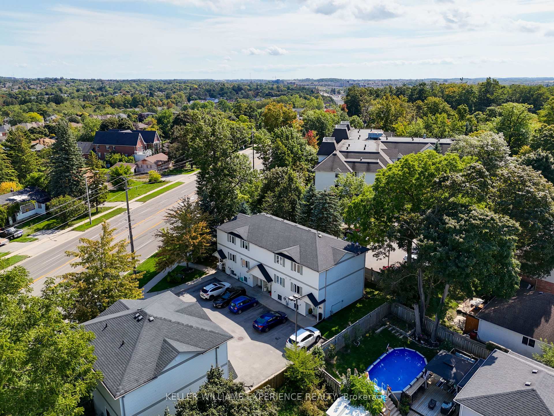 Photo 31 of Unit A4, 440 Yonge Street, Barrie, Painswick North — HOMEH