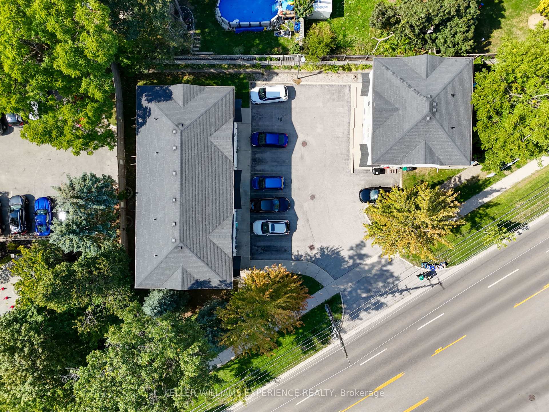 Photo 33 of Unit A4, 440 Yonge Street, Barrie, Painswick North — HOMEH