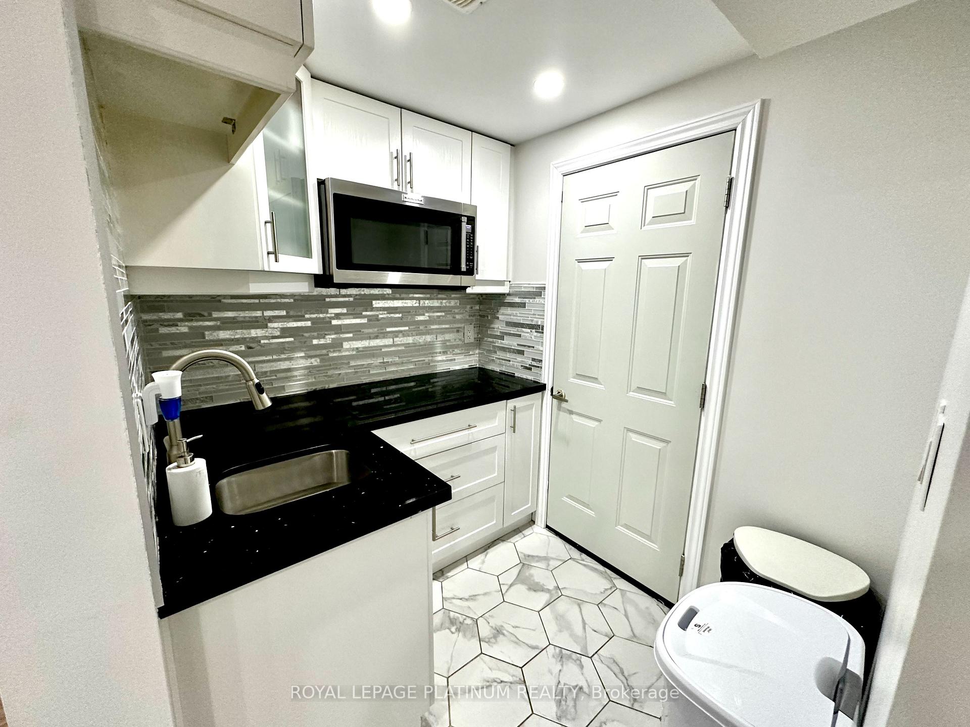 Photo 11 of 68 Fallmeadow Circle, Brampton, Credit Valley — HOMEH