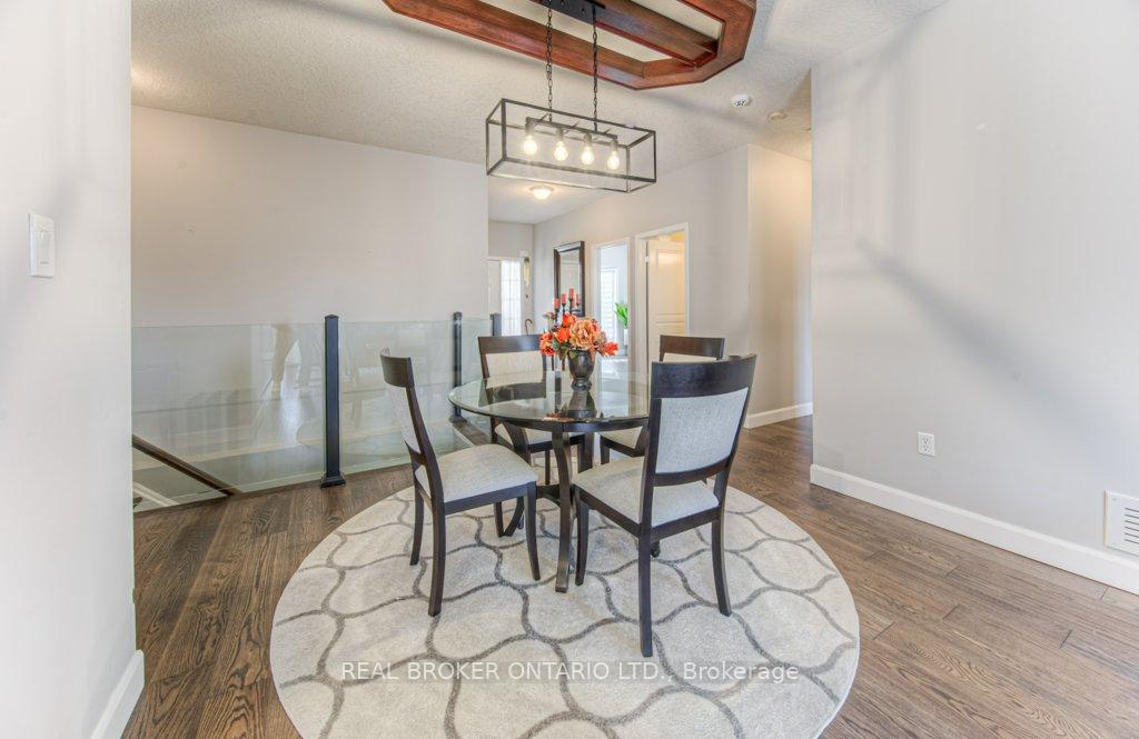 Photo 7 of Unit 4, 900 Doon Village Road, Kitchener — HOMEH