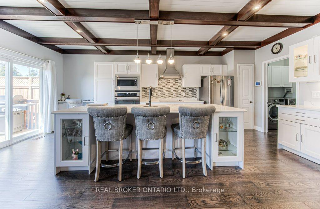 Photo 12 of Unit 4, 900 Doon Village Road, Kitchener — HOMEH