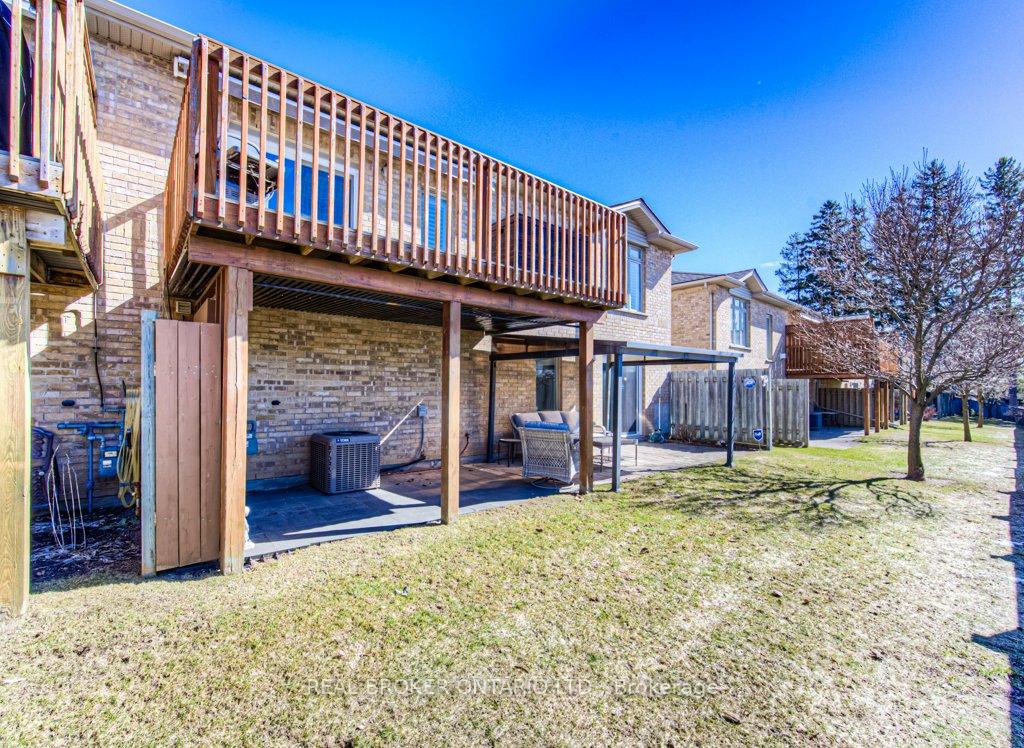 Photo 66 of Unit 4, 900 Doon Village Road, Kitchener — HOMEH