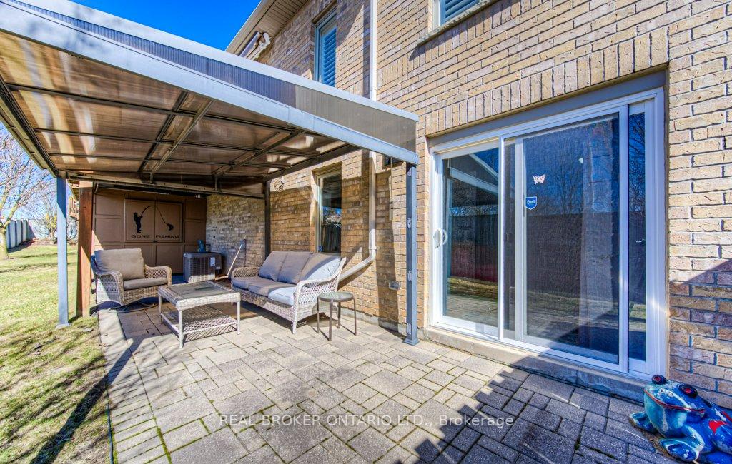 Photo 67 of Unit 4, 900 Doon Village Road, Kitchener — HOMEH