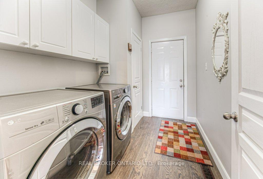 Photo 74 of Unit 4, 900 Doon Village Road, Kitchener — HOMEH