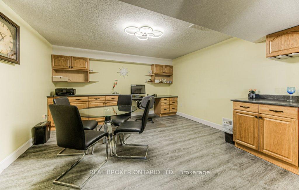 Photo 79 of Unit 4, 900 Doon Village Road, Kitchener — HOMEH