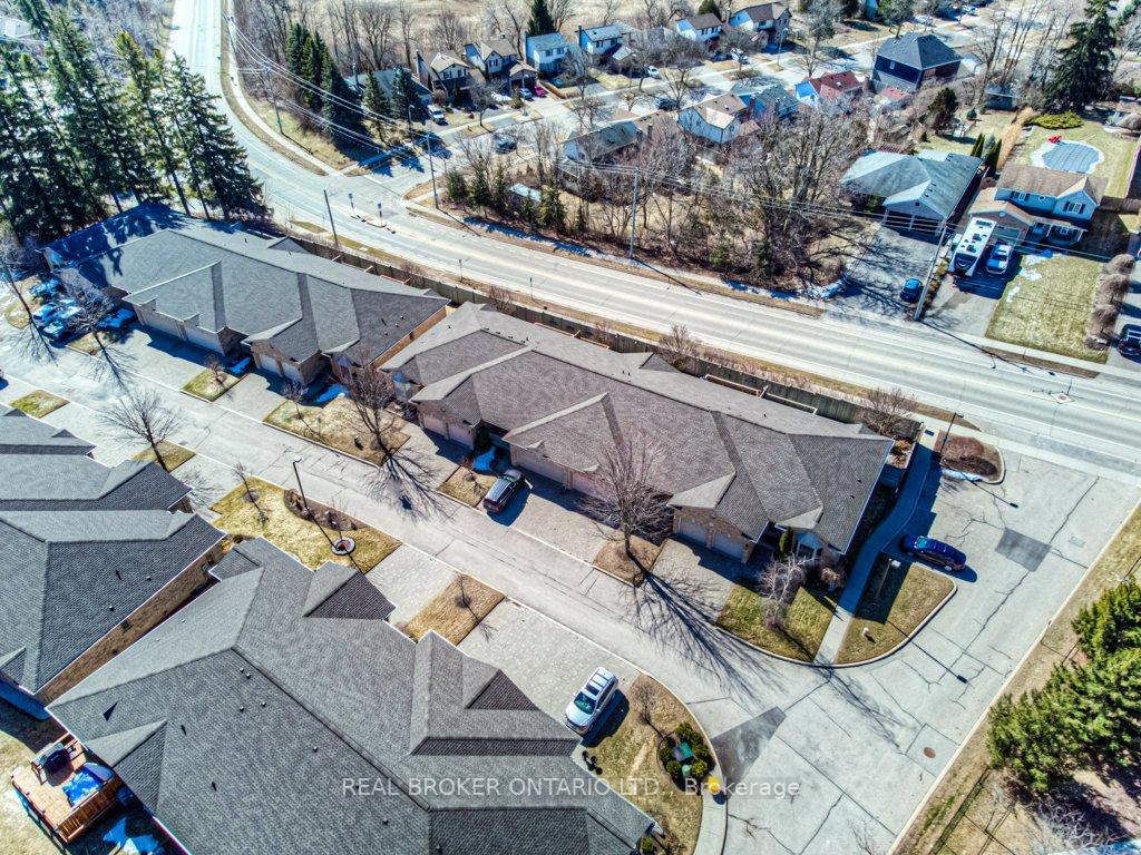 Photo 86 of Unit 4, 900 Doon Village Road, Kitchener — HOMEH