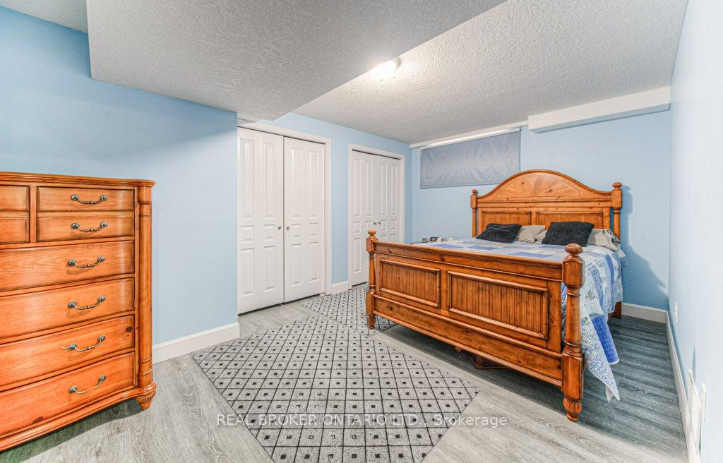 Photo 58 of Unit 4, 900 Doon Village Road, Kitchener — HOMEH