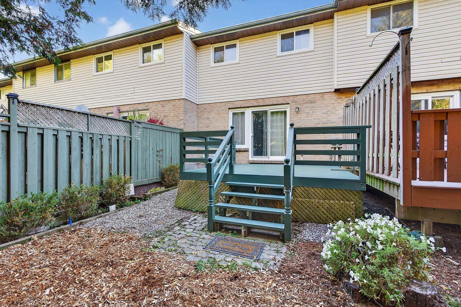 Photo 28 of 44 St Pauls Place, Kingston, West of Sir John A. Blvd — HOMEH