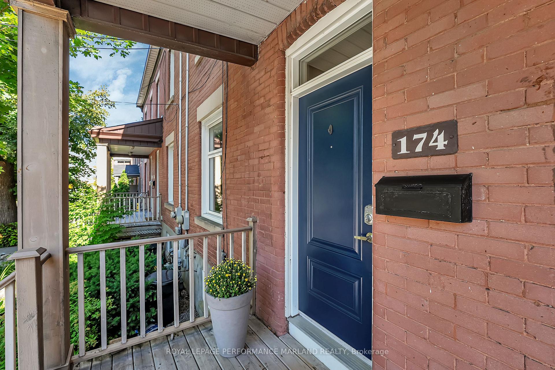 Photo 2 of 174 Hawthorne Avenue, Ottawa, Ottawa East — HOMEH