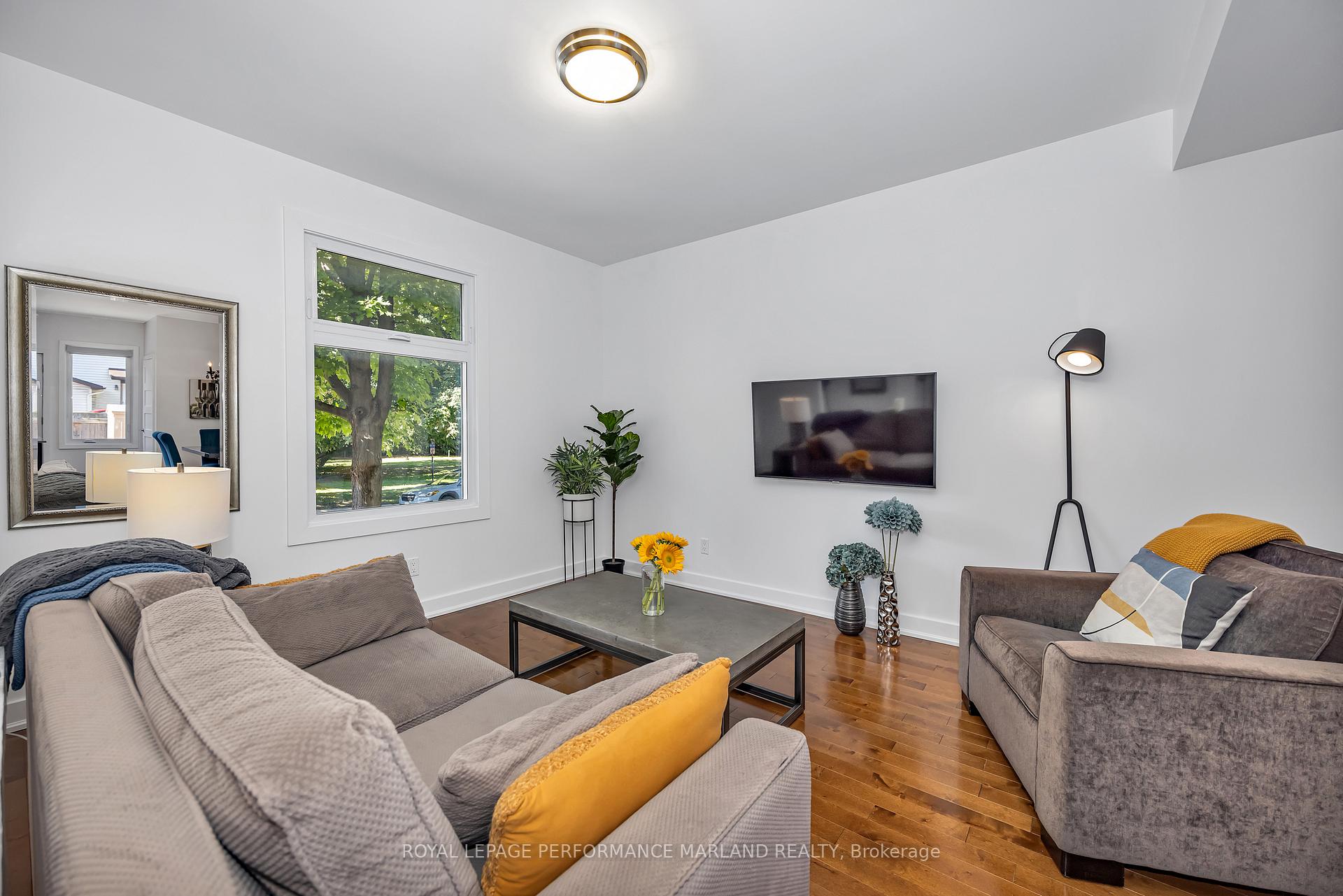 Photo 4 of 174 Hawthorne Avenue, Ottawa, Ottawa East — HOMEH