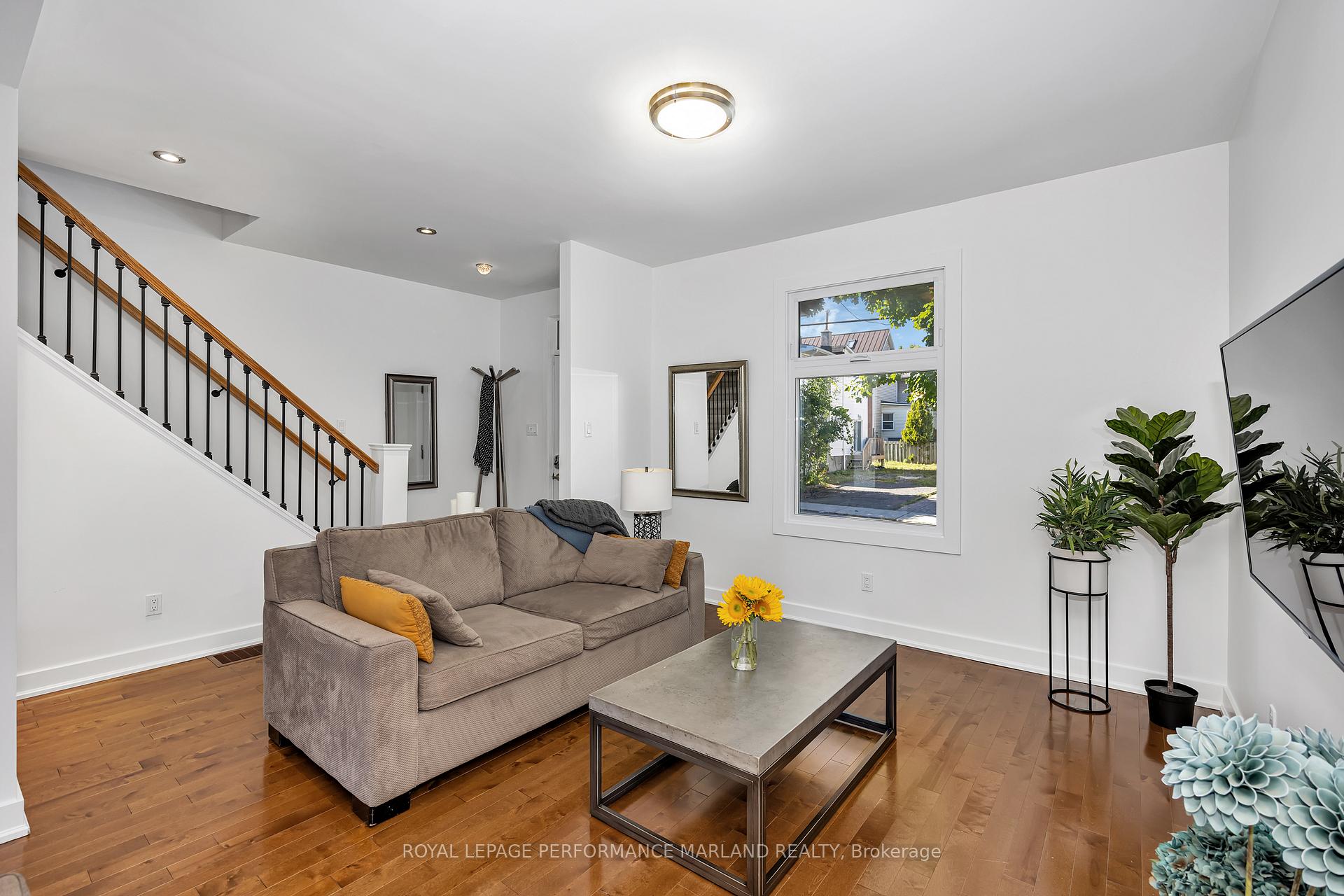 Photo 5 of 174 Hawthorne Avenue, Ottawa, Ottawa East — HOMEH
