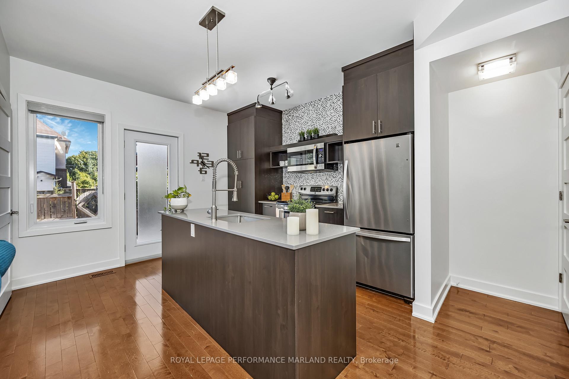 Photo 9 of 174 Hawthorne Avenue, Ottawa, Ottawa East — HOMEH