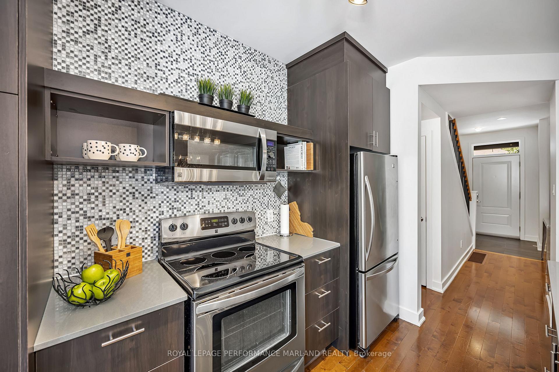 Photo 11 of 174 Hawthorne Avenue, Ottawa, Ottawa East — HOMEH