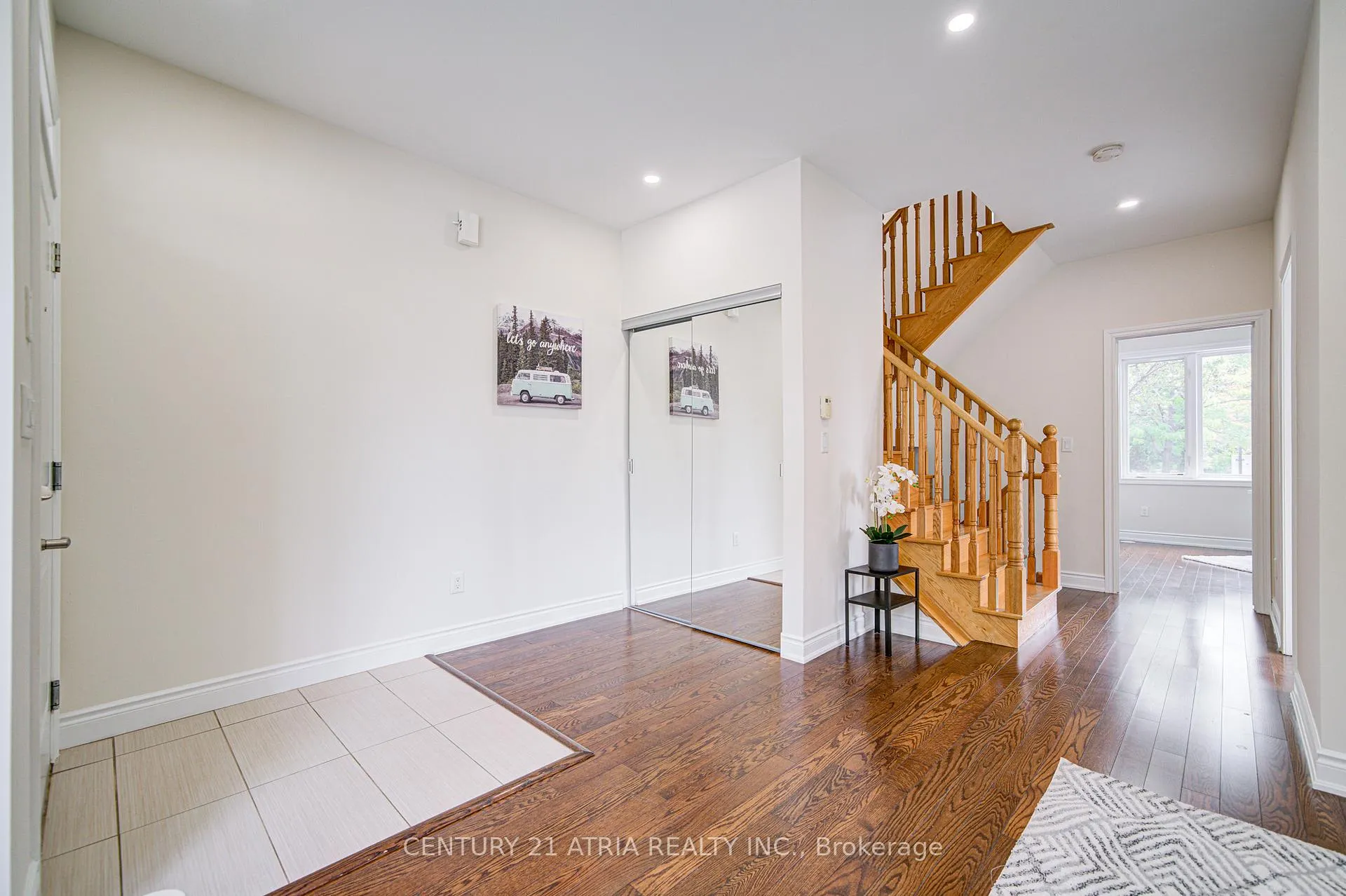 Photo 6 of 215 South park Road, Markham, Commerce Valley — HOMEH