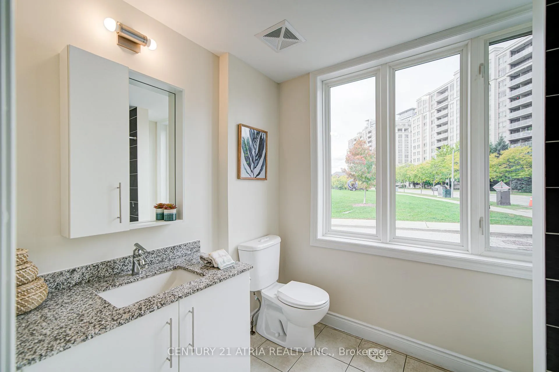 Photo 10 of 215 South park Road, Markham, Commerce Valley — HOMEH