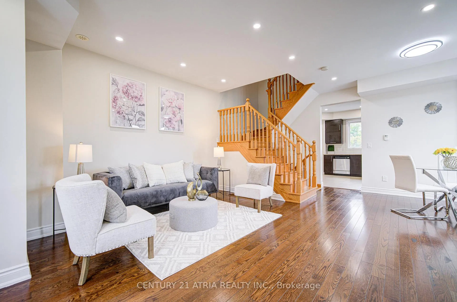 Photo 15 of 215 South park Road, Markham, Commerce Valley — HOMEH