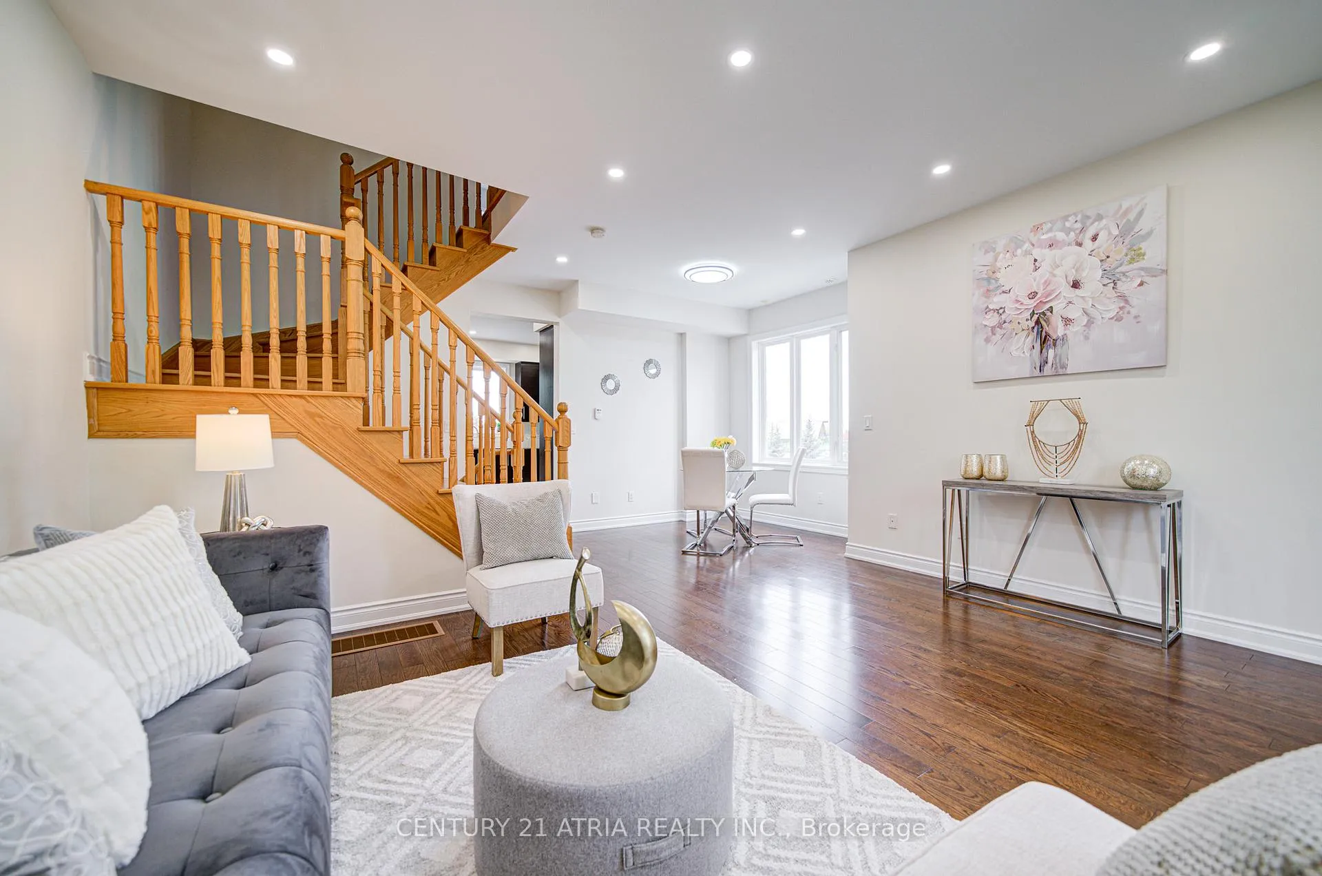 Photo 16 of 215 South park Road, Markham, Commerce Valley — HOMEH