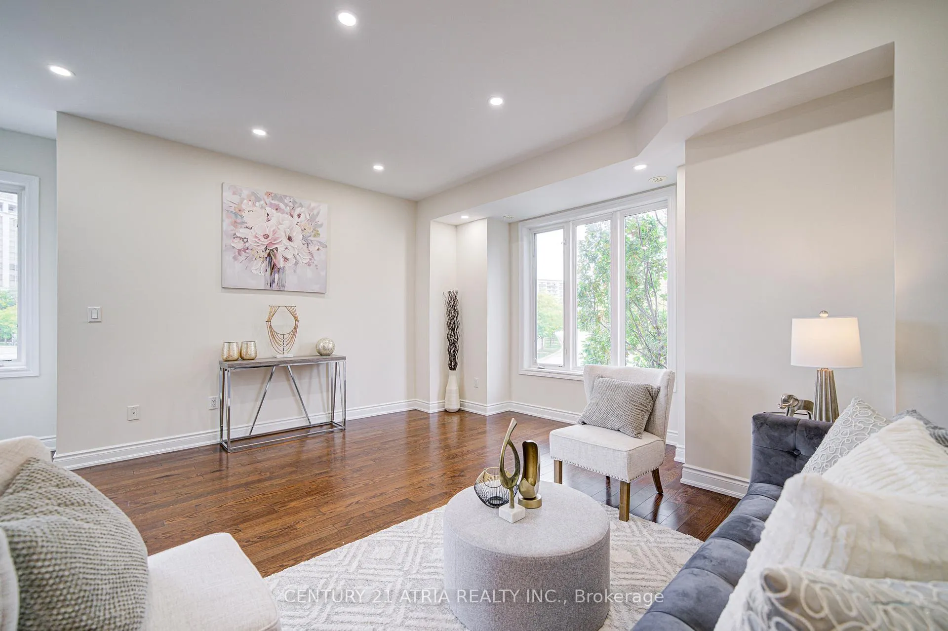 Photo 18 of 215 South park Road, Markham, Commerce Valley — HOMEH