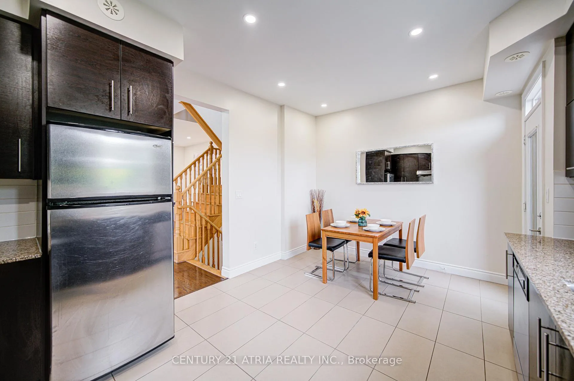 Photo 22 of 215 South park Road, Markham, Commerce Valley — HOMEH