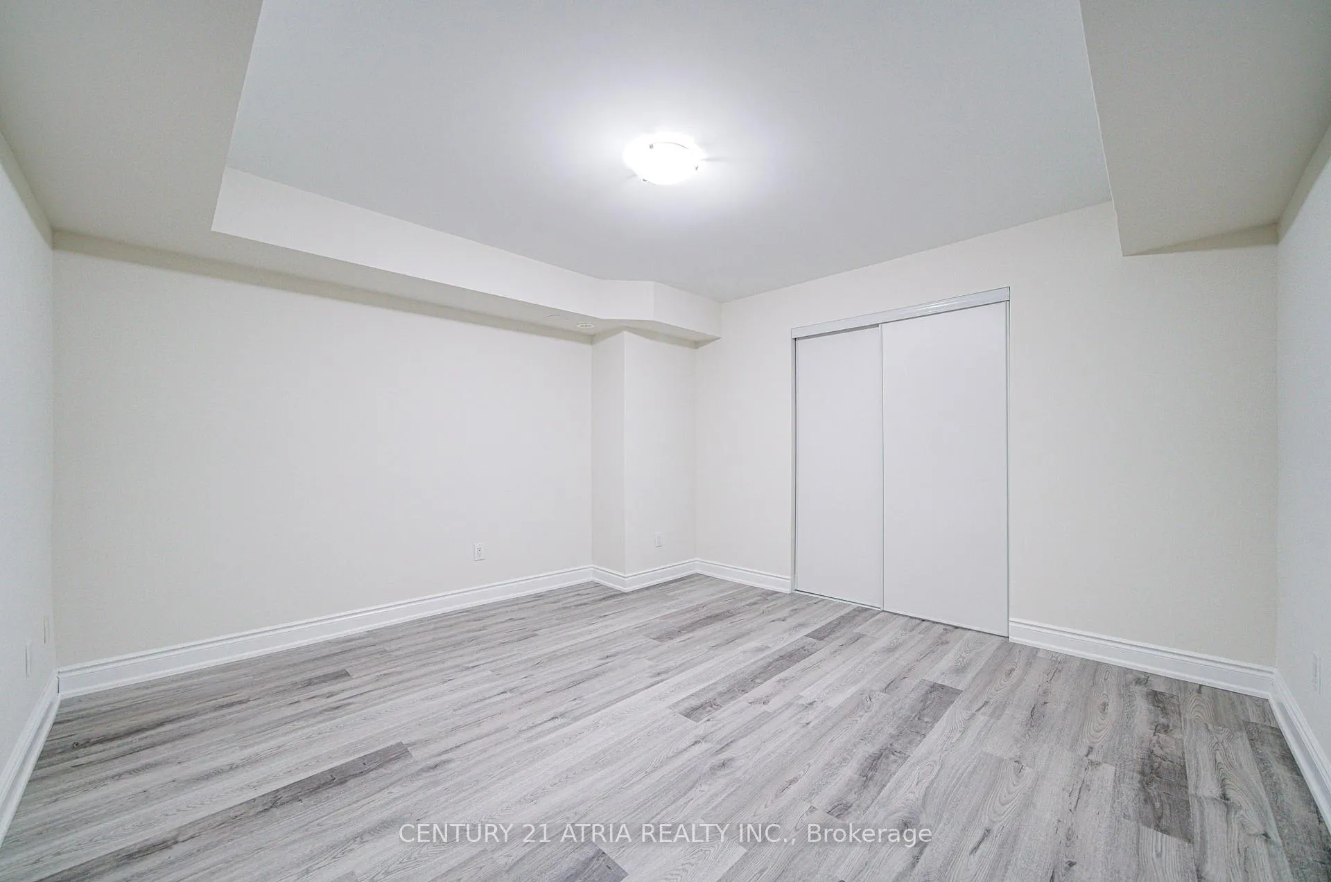 Photo 33 of 215 South park Road, Markham, Commerce Valley — HOMEH