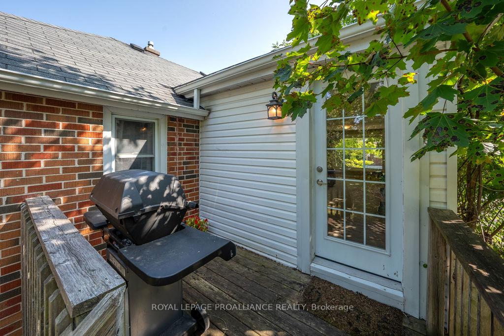 Photo 26 of 18 Reynolds Crescent, Belleville, Belleville Ward — HOMEH