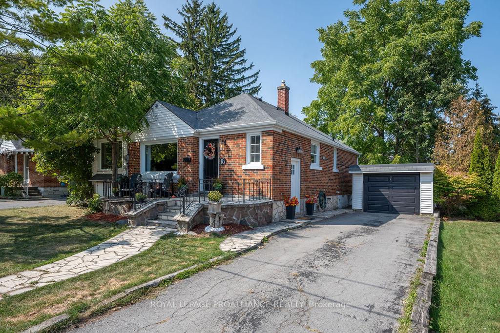 Photo 37 of 18 Reynolds Crescent, Belleville, Belleville Ward — HOMEH