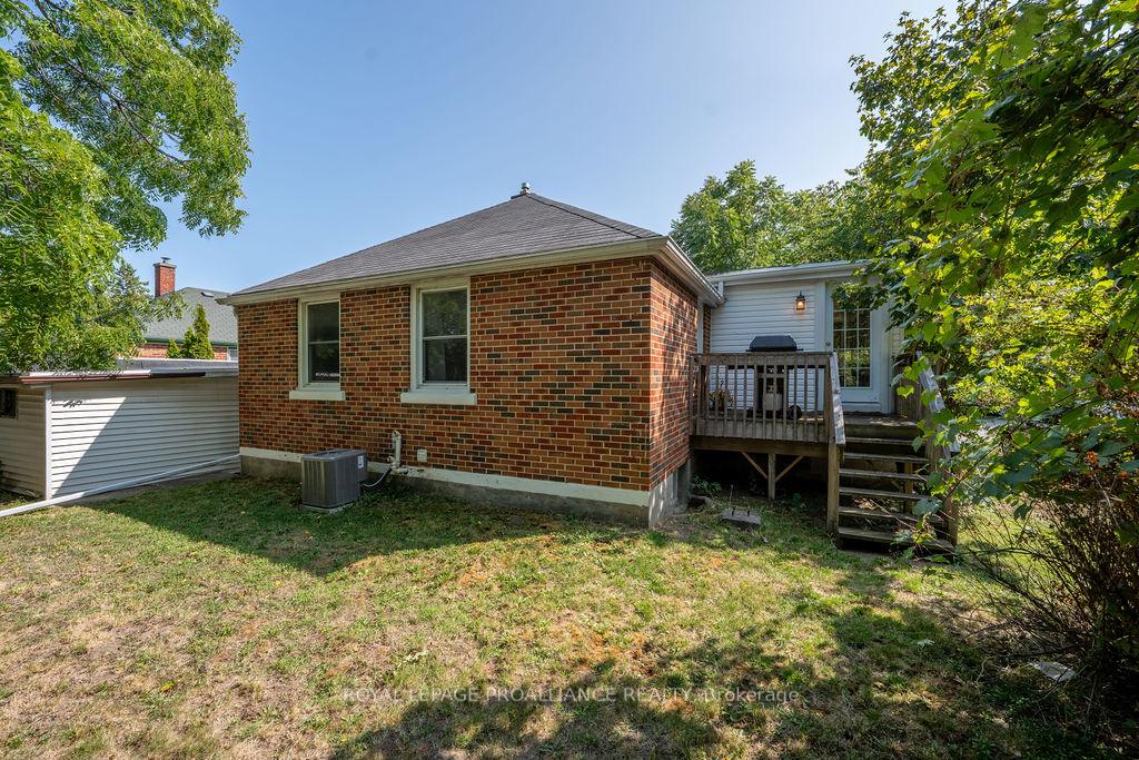 Photo 41 of 18 Reynolds Crescent, Belleville, Belleville Ward — HOMEH