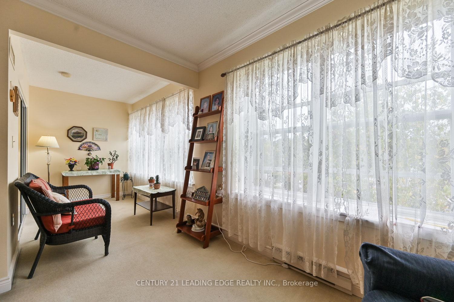 Photo 17 of Unit 317, 100 Anna Russell Way, Markham, Unionville — HOMEH