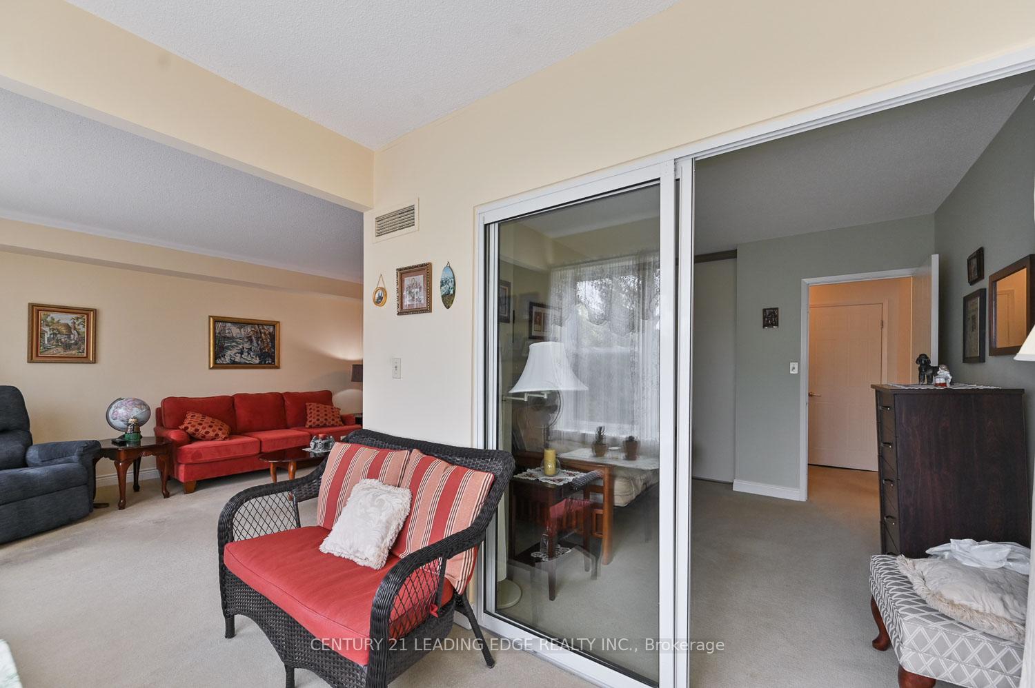 Photo 19 of Unit 317, 100 Anna Russell Way, Markham, Unionville — HOMEH