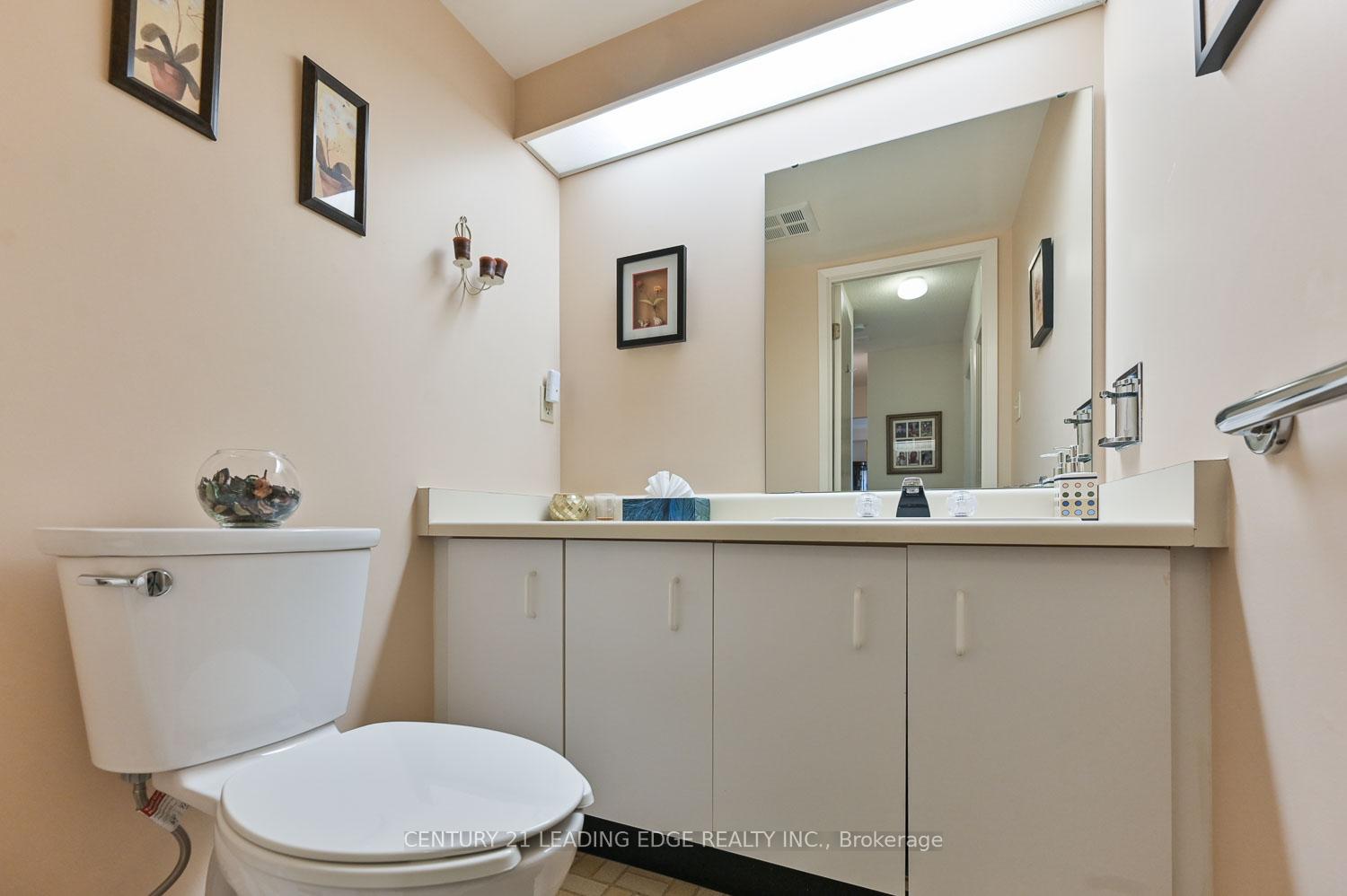 Photo 26 of Unit 317, 100 Anna Russell Way, Markham, Unionville — HOMEH