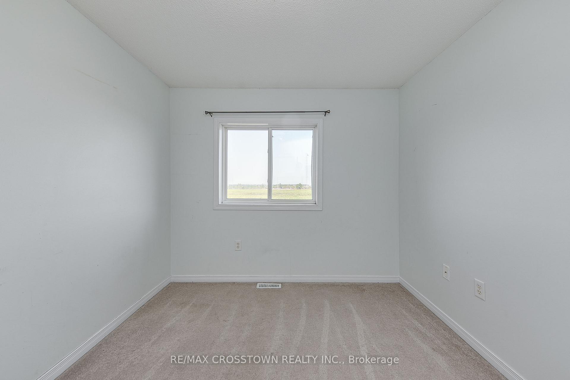 Photo 17 of 37 Goodwin Drive, Barrie, Painswick South — HOMEH