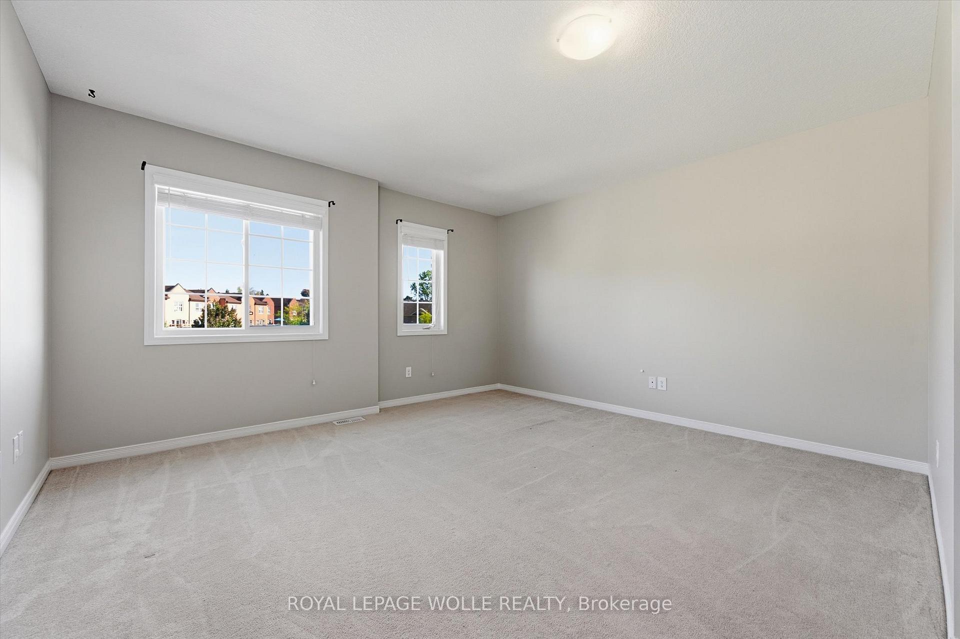 Photo 15 of Unit 35, 35 Mountford Drive, Guelph, Grange Road — HOMEH