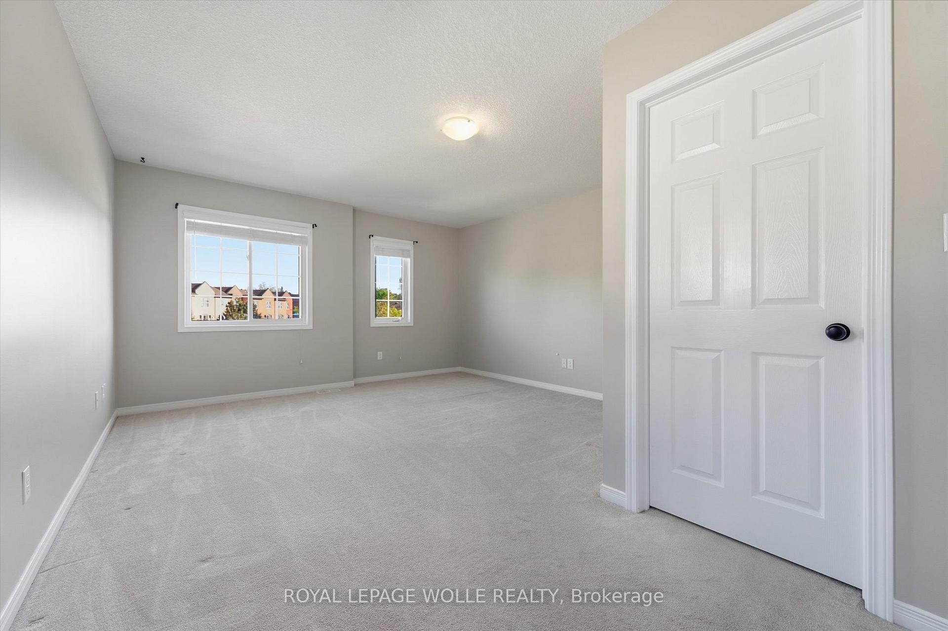 Photo 16 of Unit 35, 35 Mountford Drive, Guelph, Grange Road — HOMEH