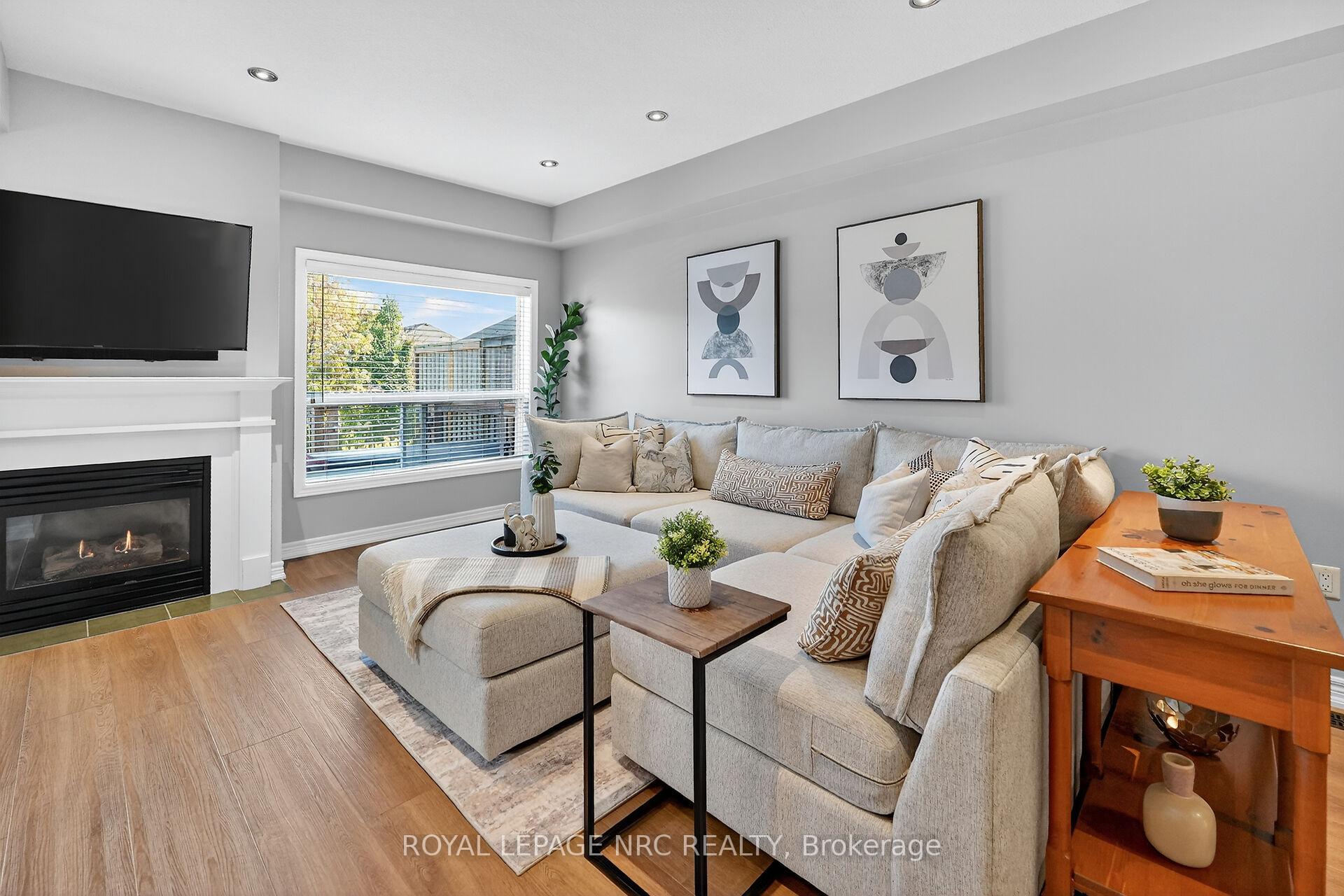 Photo 4 of Unit 15, 40 Dartmouth Gate, Hamilton, Lakeshore — HOMEH