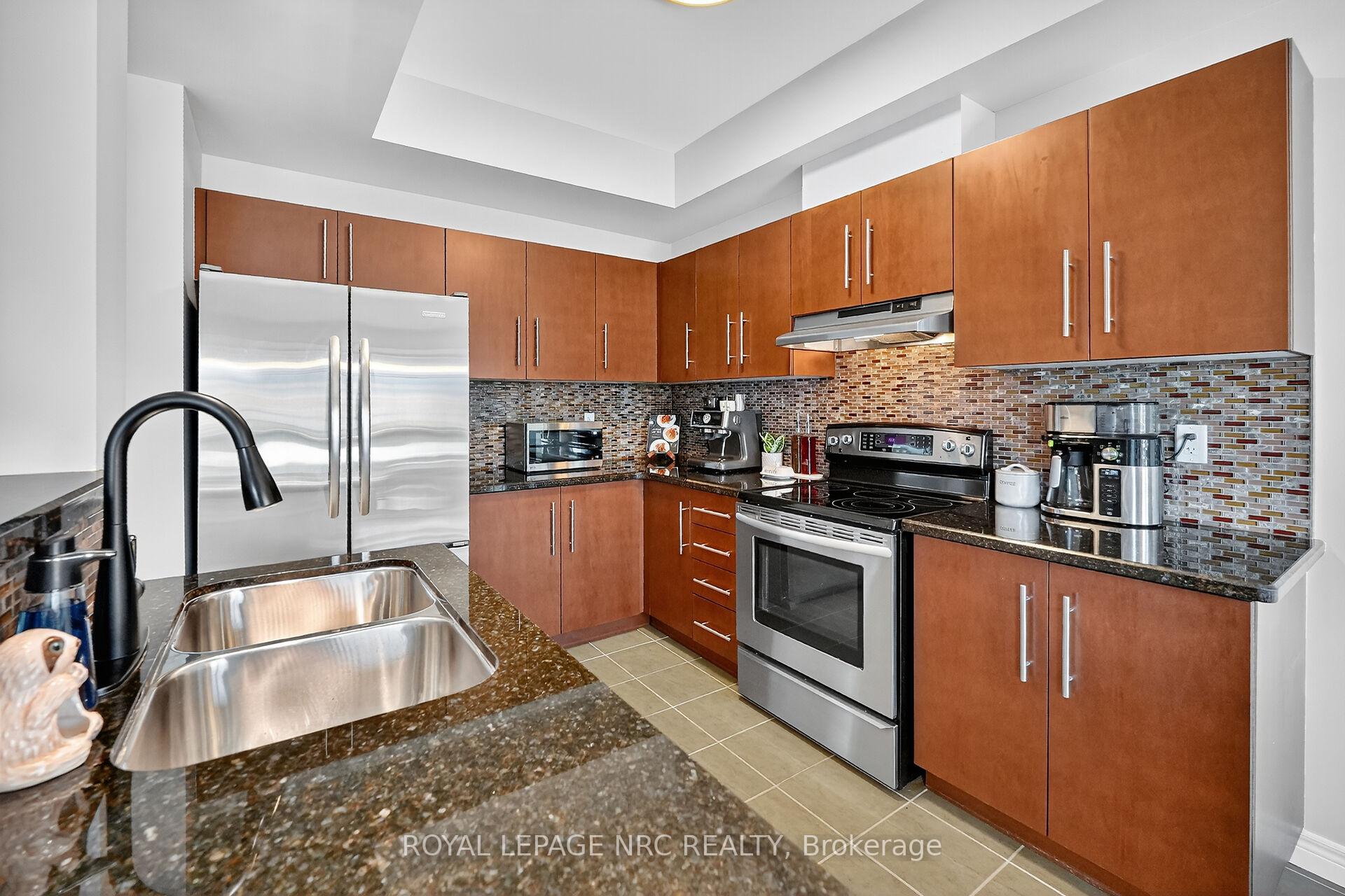 Photo 9 of Unit 15, 40 Dartmouth Gate, Hamilton, Lakeshore — HOMEH