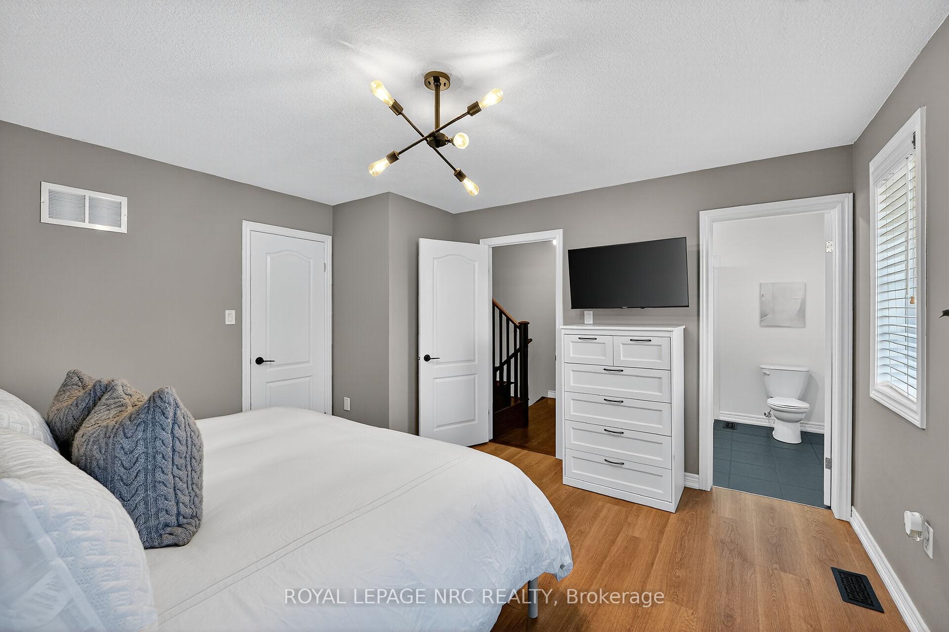 Photo 15 of Unit 15, 40 Dartmouth Gate, Hamilton, Lakeshore — HOMEH