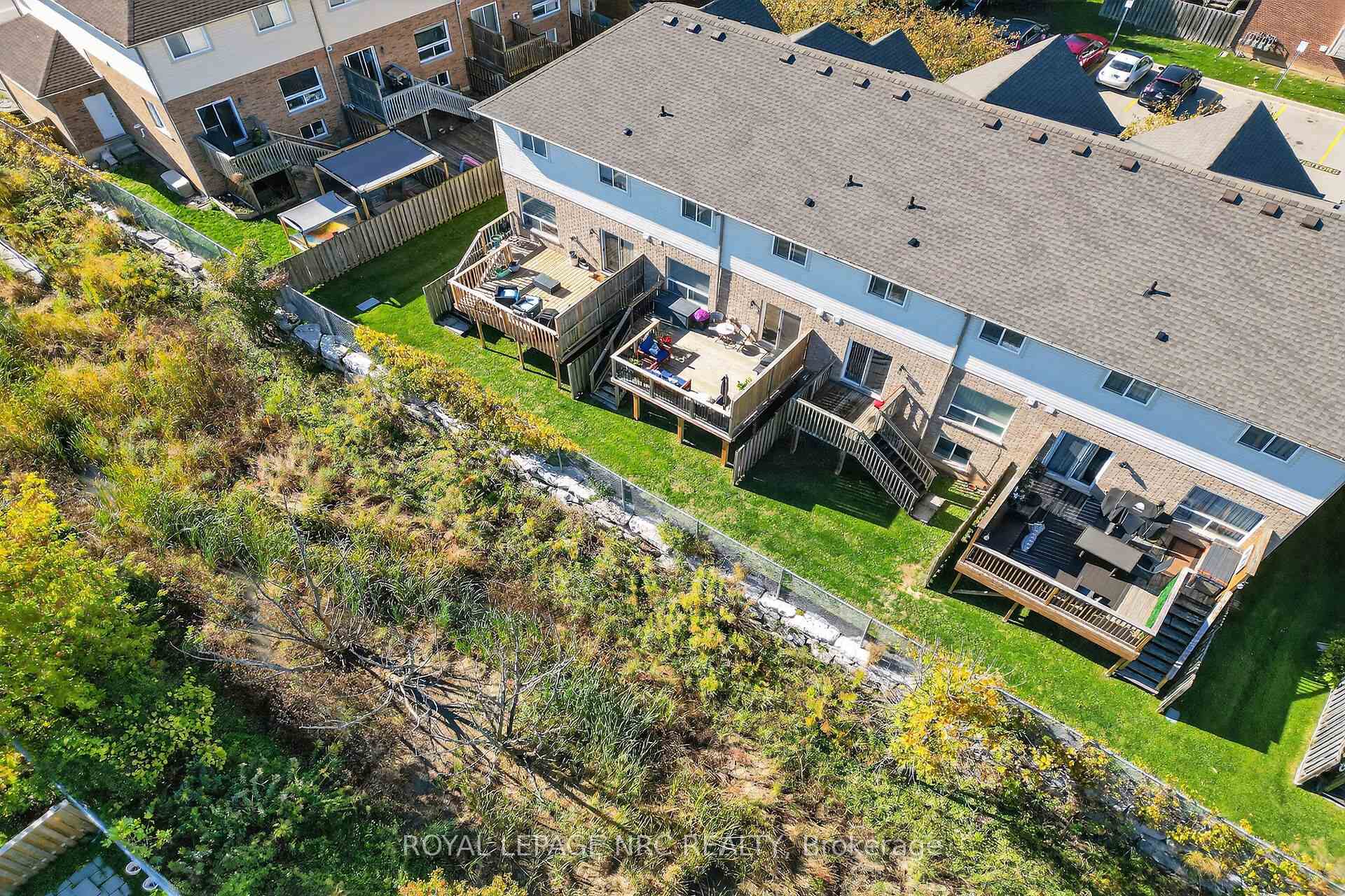 Photo 33 of Unit 15, 40 Dartmouth Gate, Hamilton, Lakeshore — HOMEH