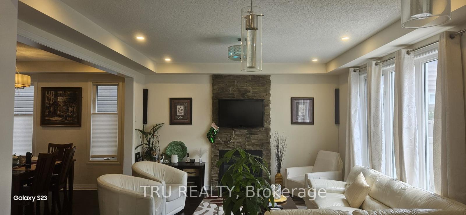Photo 8 of 86 Damselfly Way W, Ottawa, Barrhaven - Half Moon Bay — HOMEH