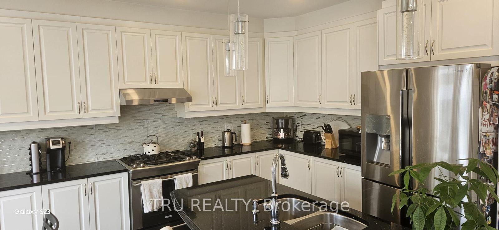 Photo 13 of 86 Damselfly Way W, Ottawa, Barrhaven - Half Moon Bay — HOMEH