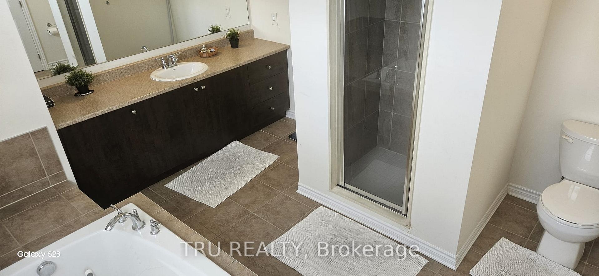 Photo 19 of 86 Damselfly Way W, Ottawa, Barrhaven - Half Moon Bay — HOMEH