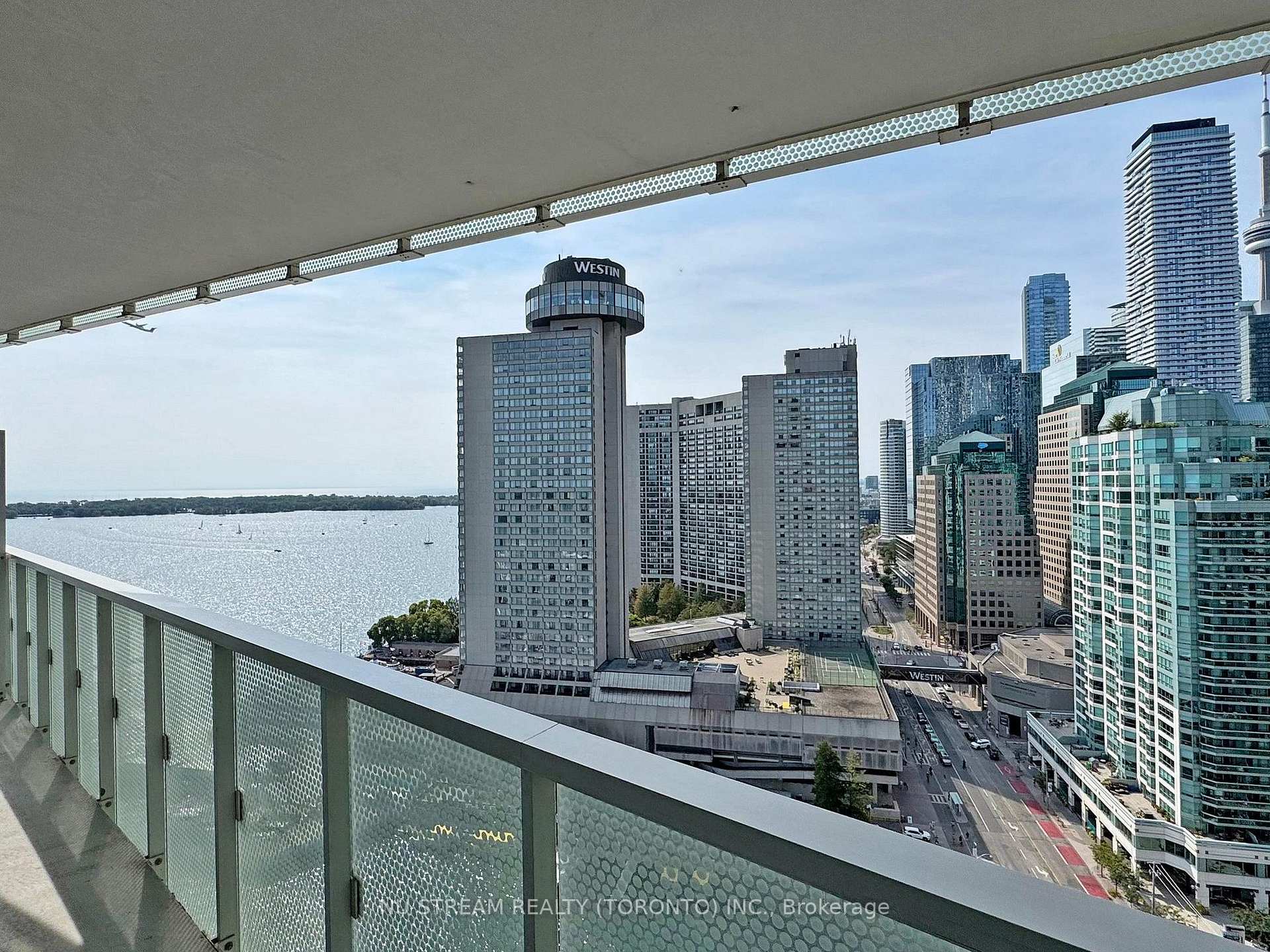 Front of Unit 2106, 15 Queens Quay East E